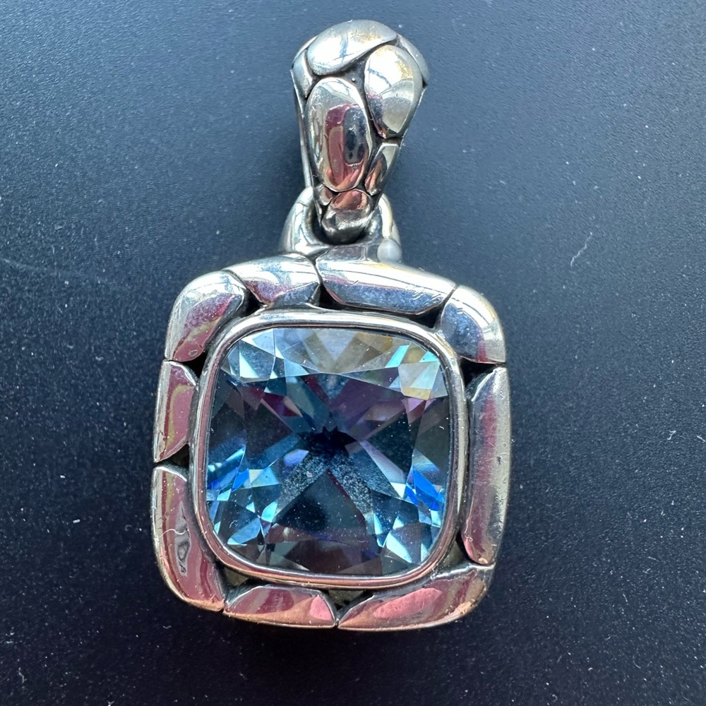 Elegant Silver and Blue Pendant
